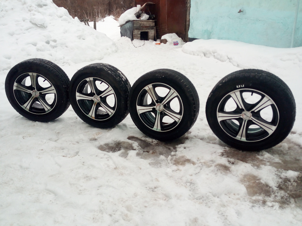 литьё — Lada Калина седан, 1,6 л, 2010 года | колёсные диски | DRIVE2