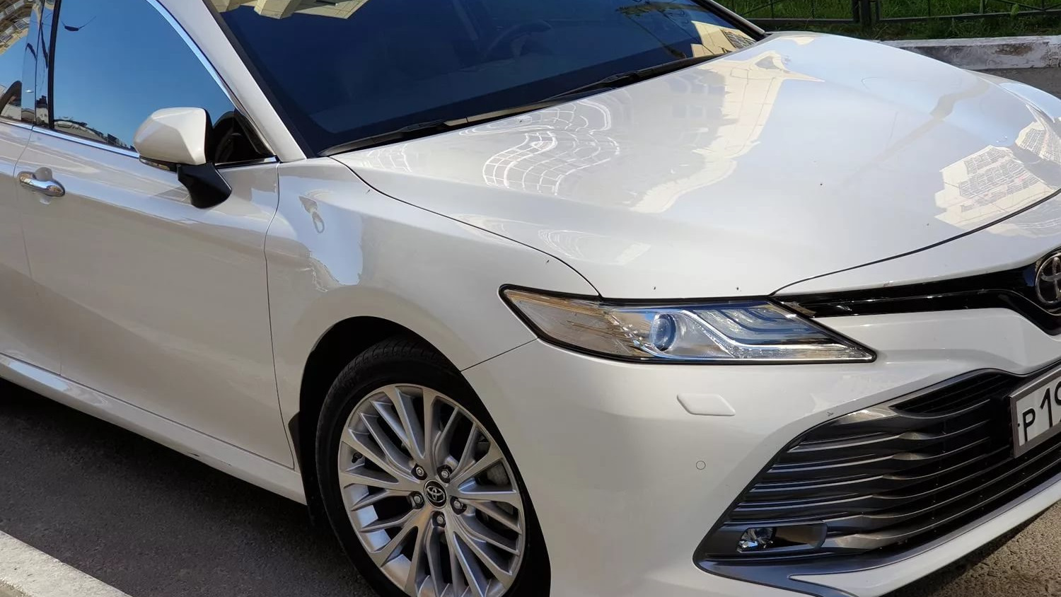 Camry drive 2. Toyota Камри удлиненная. 077 Цвет Тойота. Японский автомобиль на 8см длиннее Камри 70. Длинные Камри для текста.