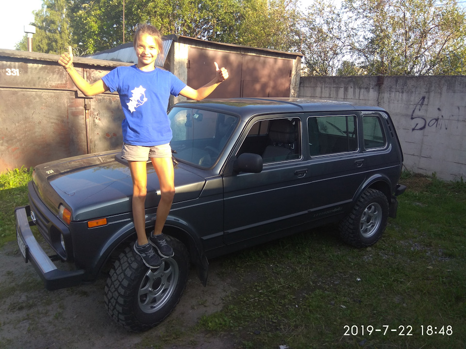 Фото в бортжурнале Lada 4x4 5D