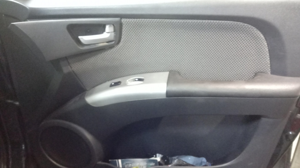 Музыка. — KIA Sportage (2G), 2 л, 2008 года | своими руками | DRIVE2