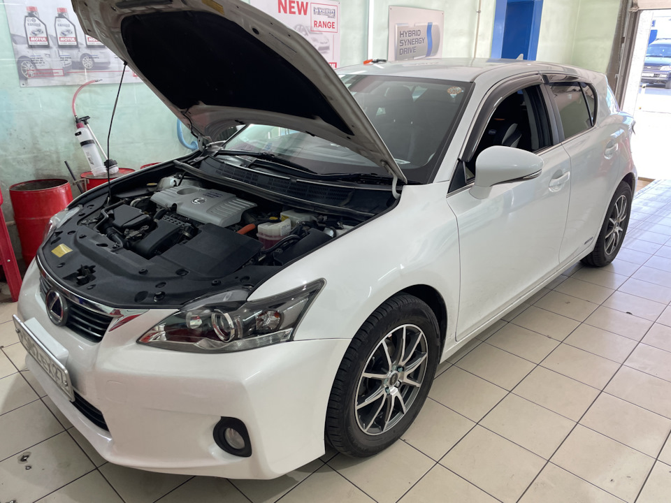 Lexus ct 200h обслуживание