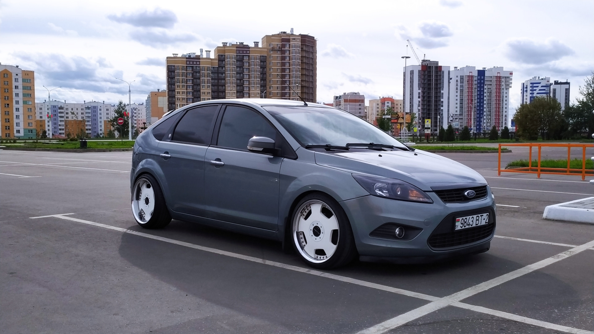 Есть ли на форд. Ford focus 2 2005 седан. Third generation ford focus. Ford focus 2 рестайлинг седан. Форд фокус 2 седан.