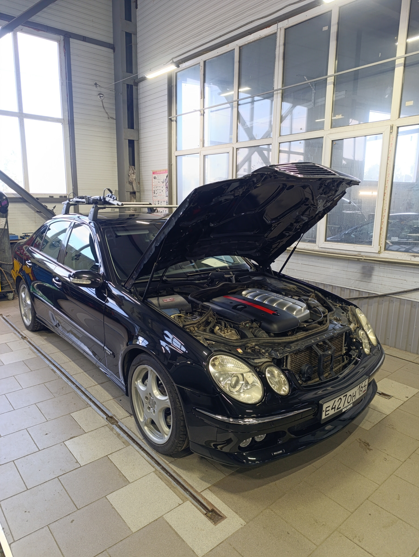 Фото в бортжурнале Mercedes-Benz E-Class (W211)