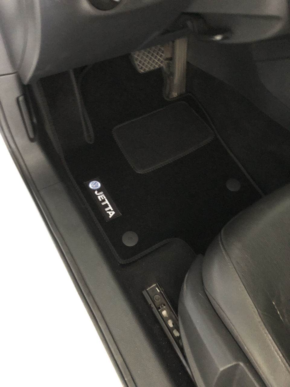 Ворсовые коврики — Volkswagen Jetta VI, 2,5 л, 2012 года | аксессуары ...