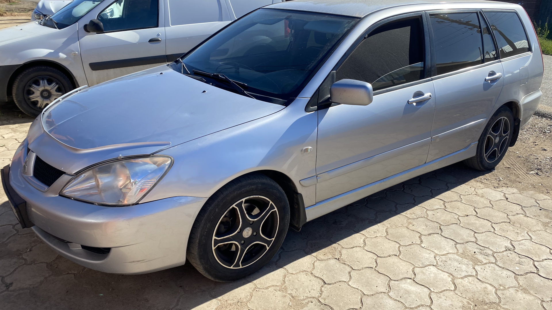 Mitsubishi Lancer IX 1.6 бензиновый 2007 | Будка 😁 на DRIVE2