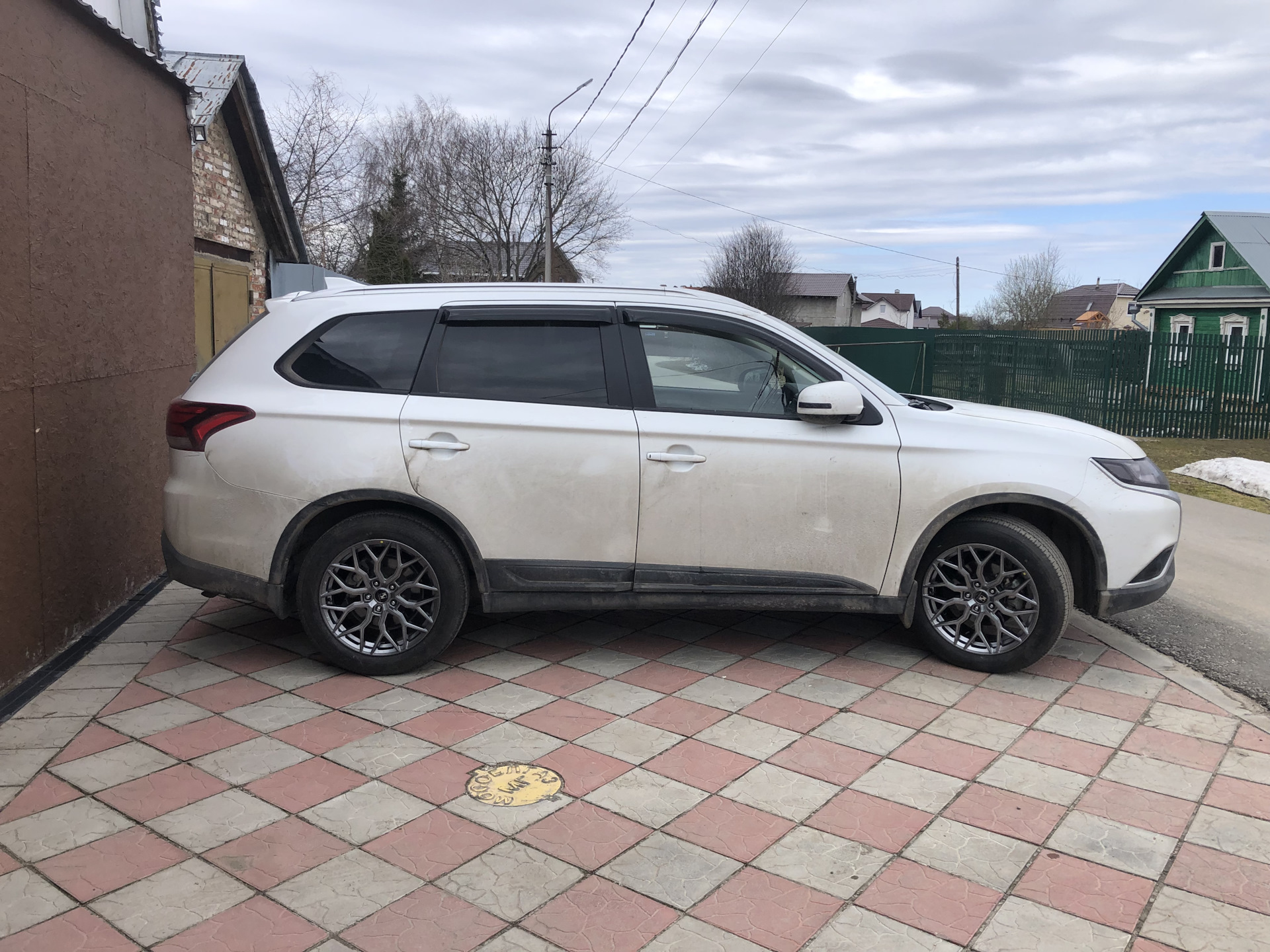 Koko SL507 — Mitsubishi Outlander (3G), 2 л, 2021 года | колёсные диски ...