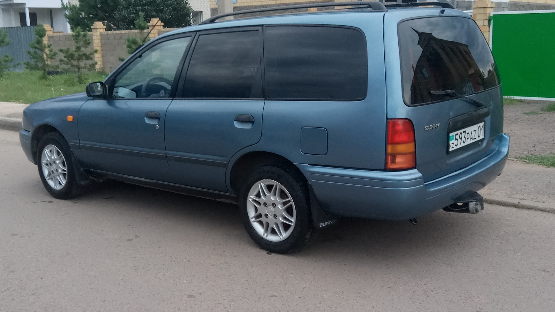 Nissan Sunny (Y10) 1.6 гибридный 1995 | мега эконом на DRIVE2