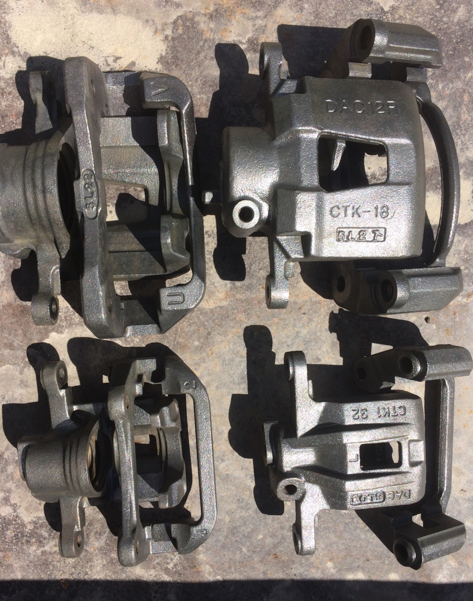 Замена пыльников, покраска суппортов, замена жидкости в гидроприводе ...