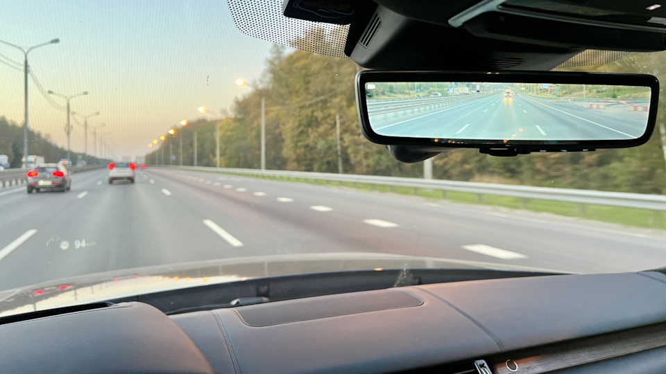 "Умное зеркало" и камера на крышу — Land Rover Discovery V, 3 л, 2018 ...