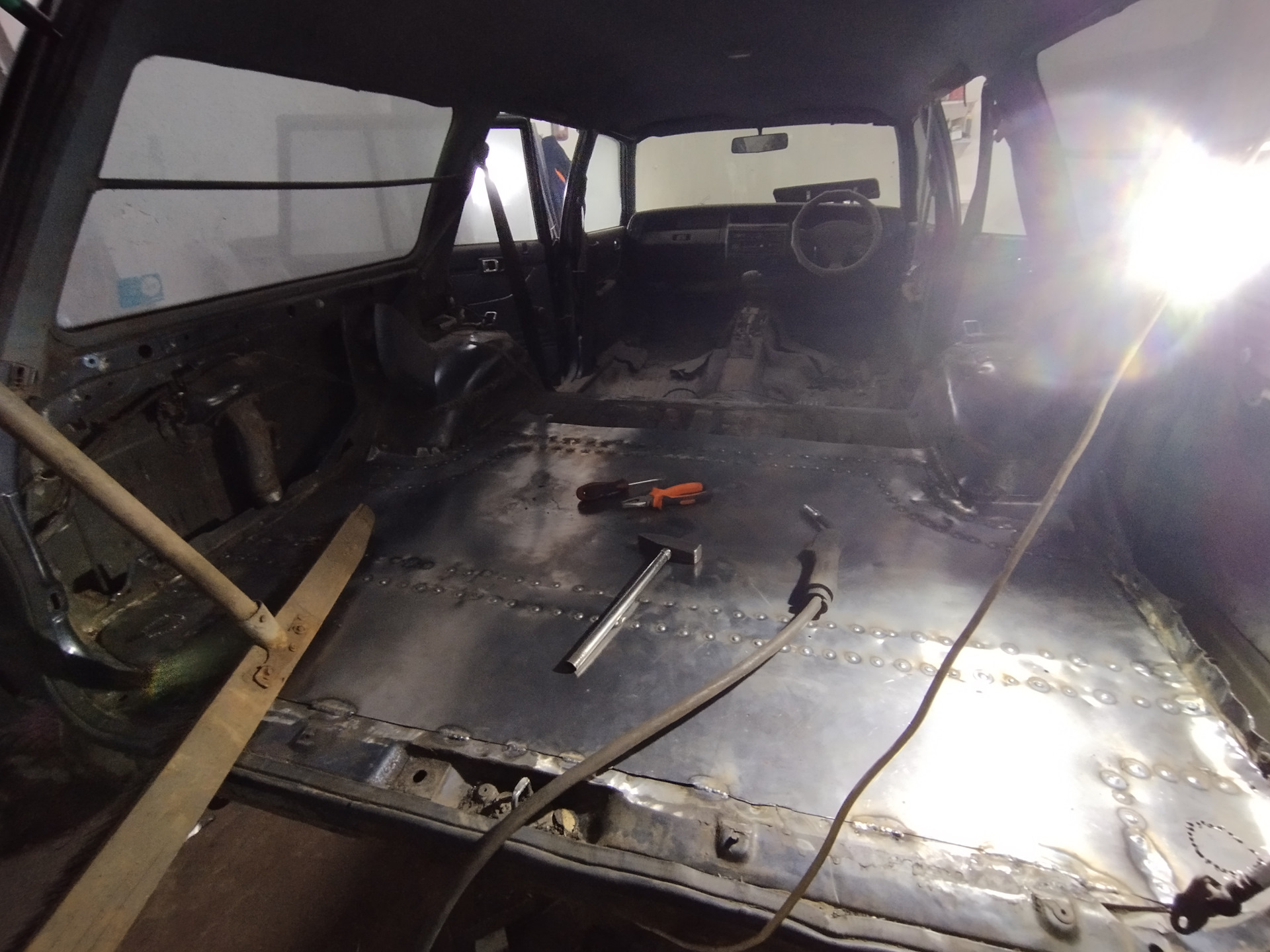 Настилка пола багажника — Toyota Crown Wagon (S130), 2 л, 1993 года ...