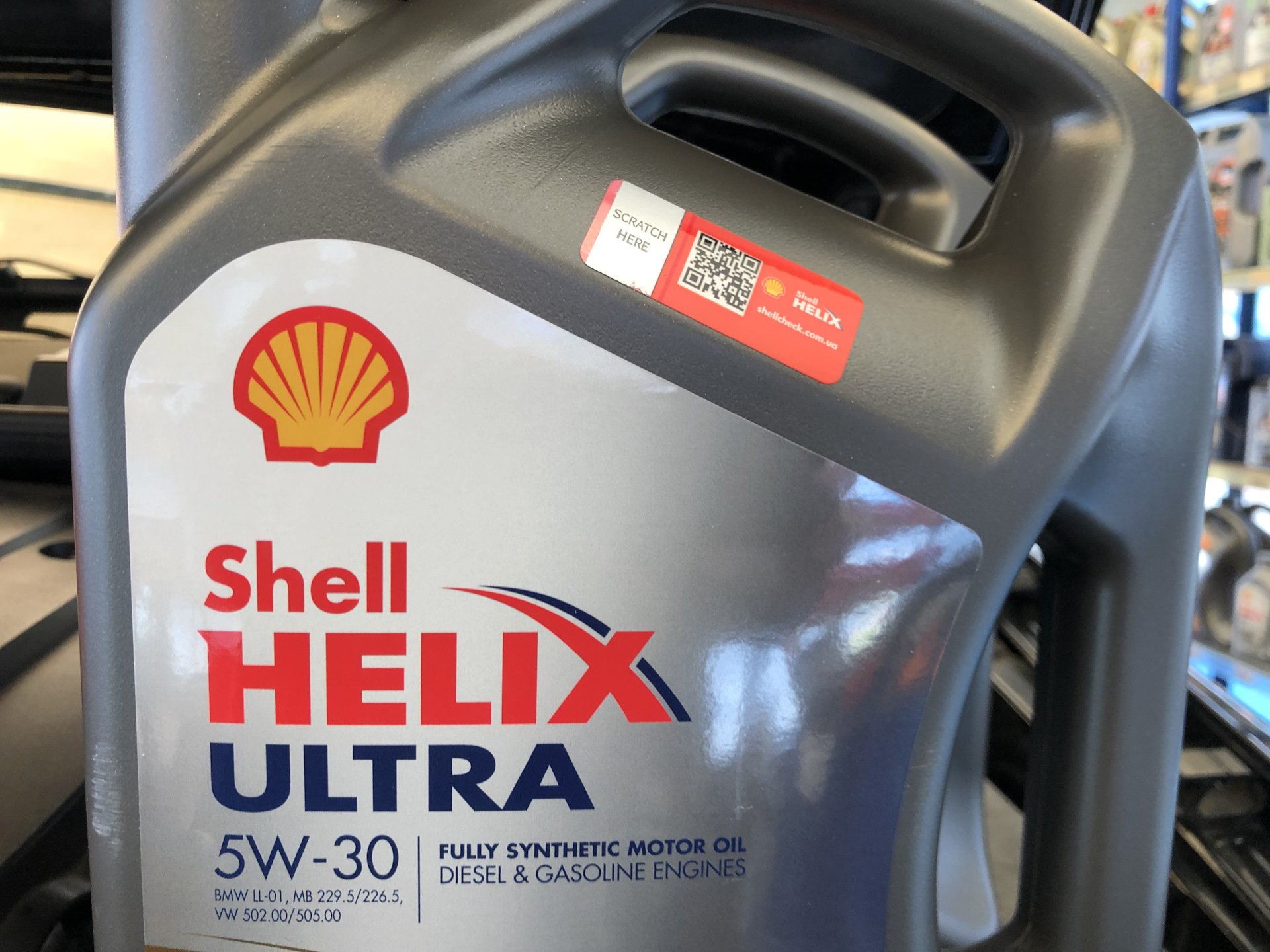 Масло shell helix ultra 5w30. Масло Шелл для Киа Рио. Спортейдж 4 масло Шелл ультра. Моторное масло Шелл на Спортейдж. Масло в ДВС на Scania.