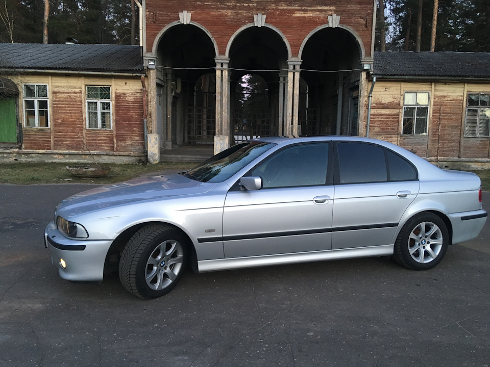 Фото в бортжурнале BMW 5 series (E39)