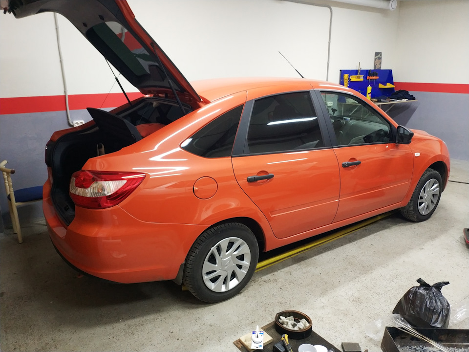 Запись №10. Замена масла в КПП. — Lada Гранта лифтбек, 1,6 л, 2018 года ...