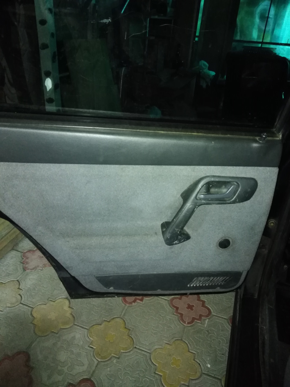 Задние электростеклоподъемники — Lada 21104, 1,6 л, 2004 года | своими ...