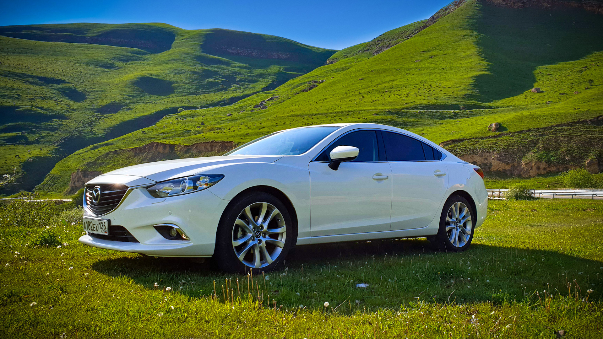 Mazda 6 White Pearl