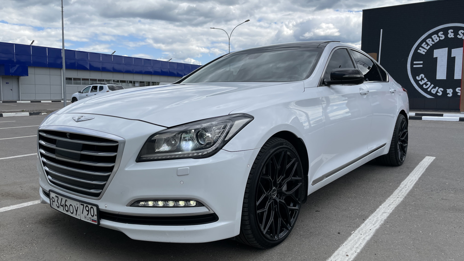 Hyundai Genesis (2G) 3.8 бензиновый 2014 | 3.8 luxury lines на DRIVE2