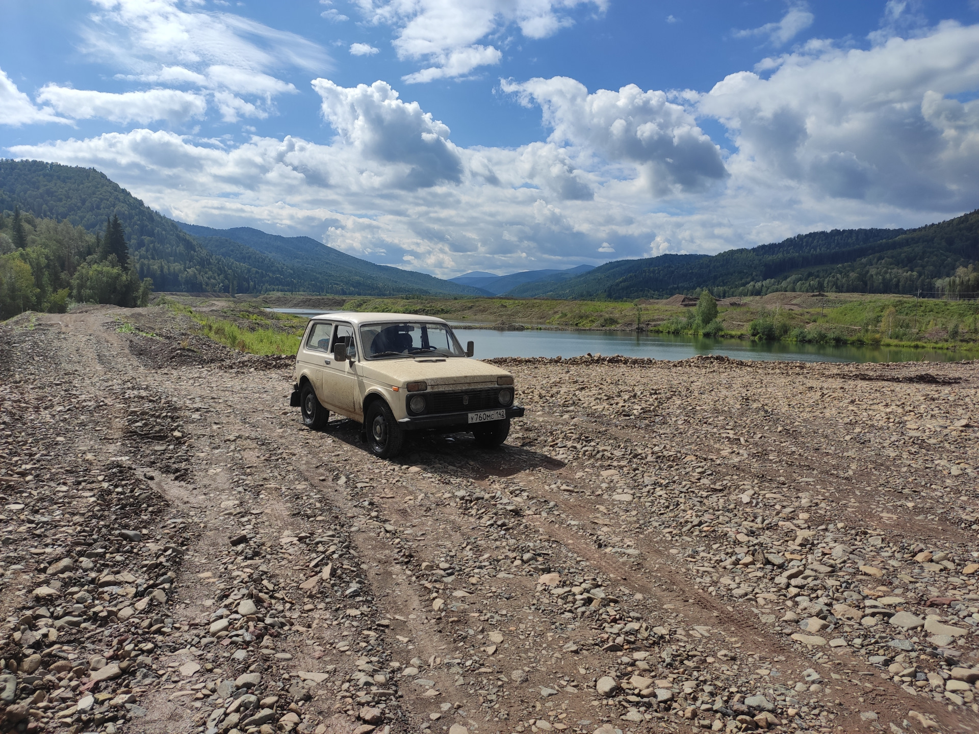 Поднебесные зубья или 1100км за 2 дня на ниве — Lada 4x4 3D, 1,7 л, 1995  года | путешествие | DRIVE2