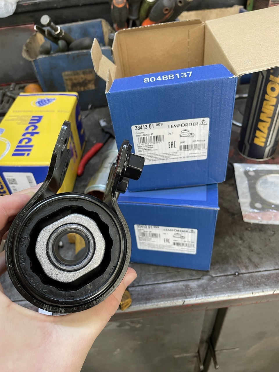 Фото в бортжурнале Volvo C30. Запчасти на фото: 3341301