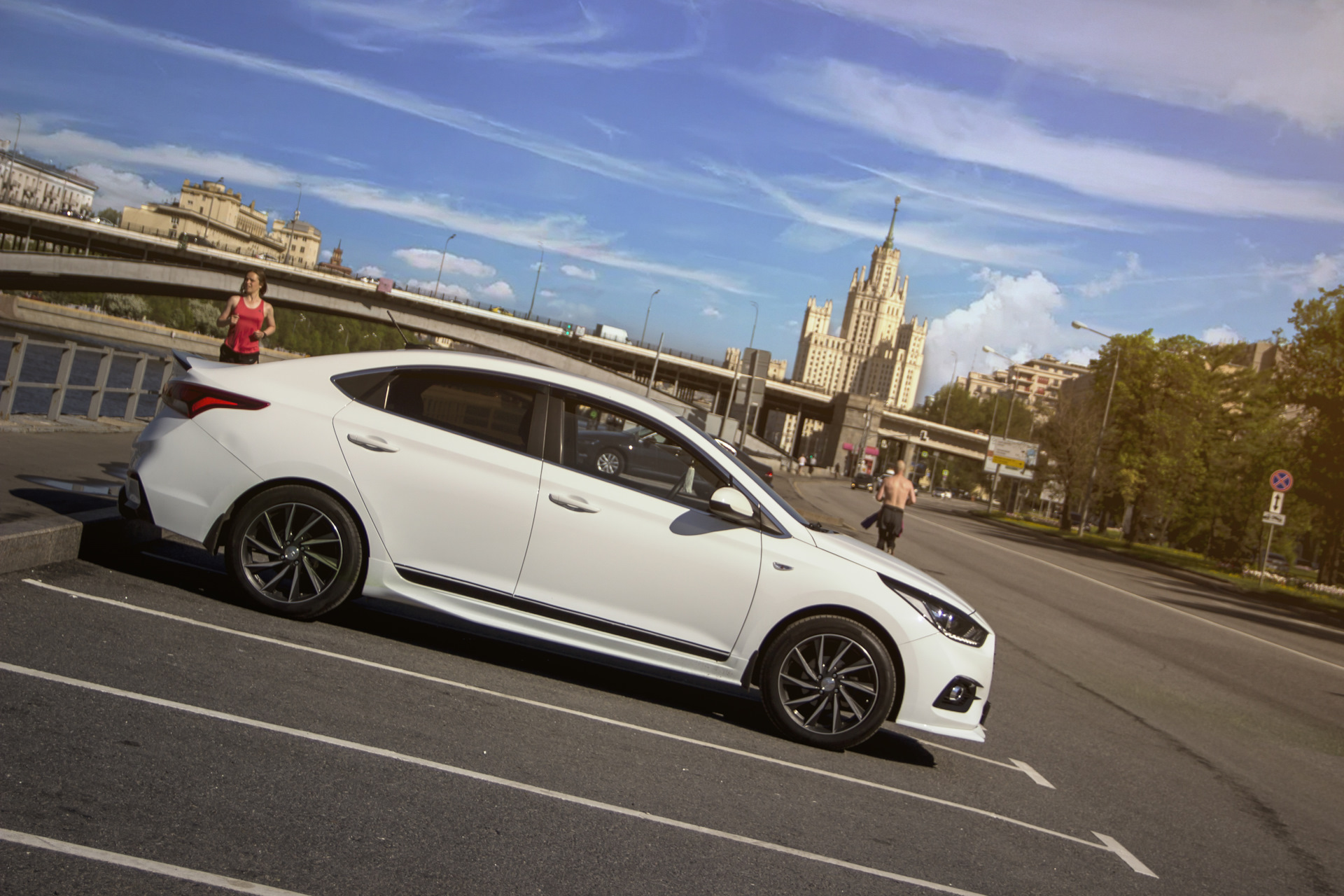 Замена передних тормозных дисков и колодок. — Hyundai Solaris (2G), 1,6 ...