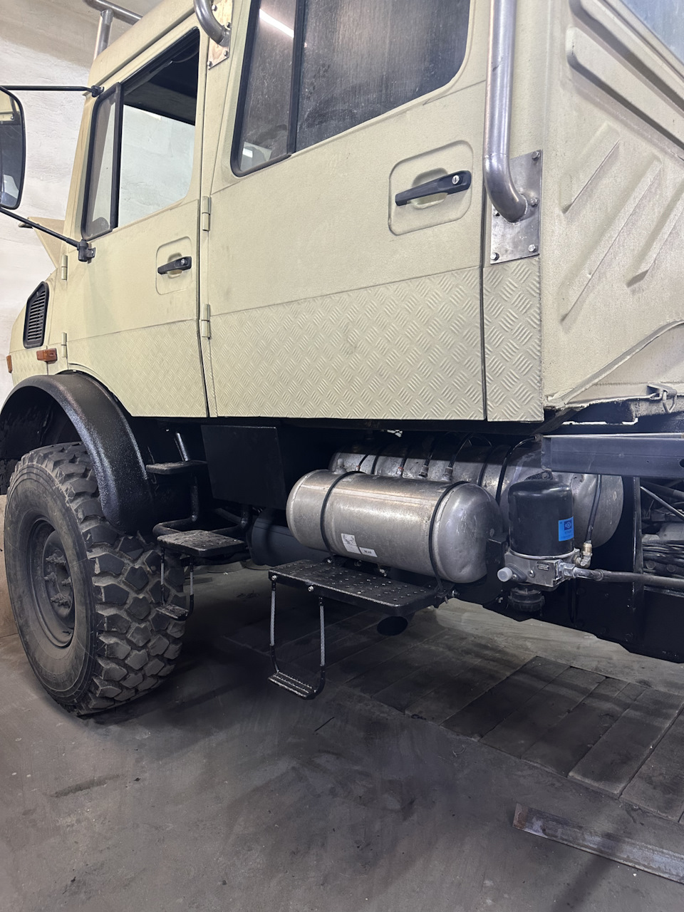 Процесс, отказ от мех лебедки — Mercedes-Benz Unimog U1300L, 6 л, 1983 года  | своими руками | DRIVE2