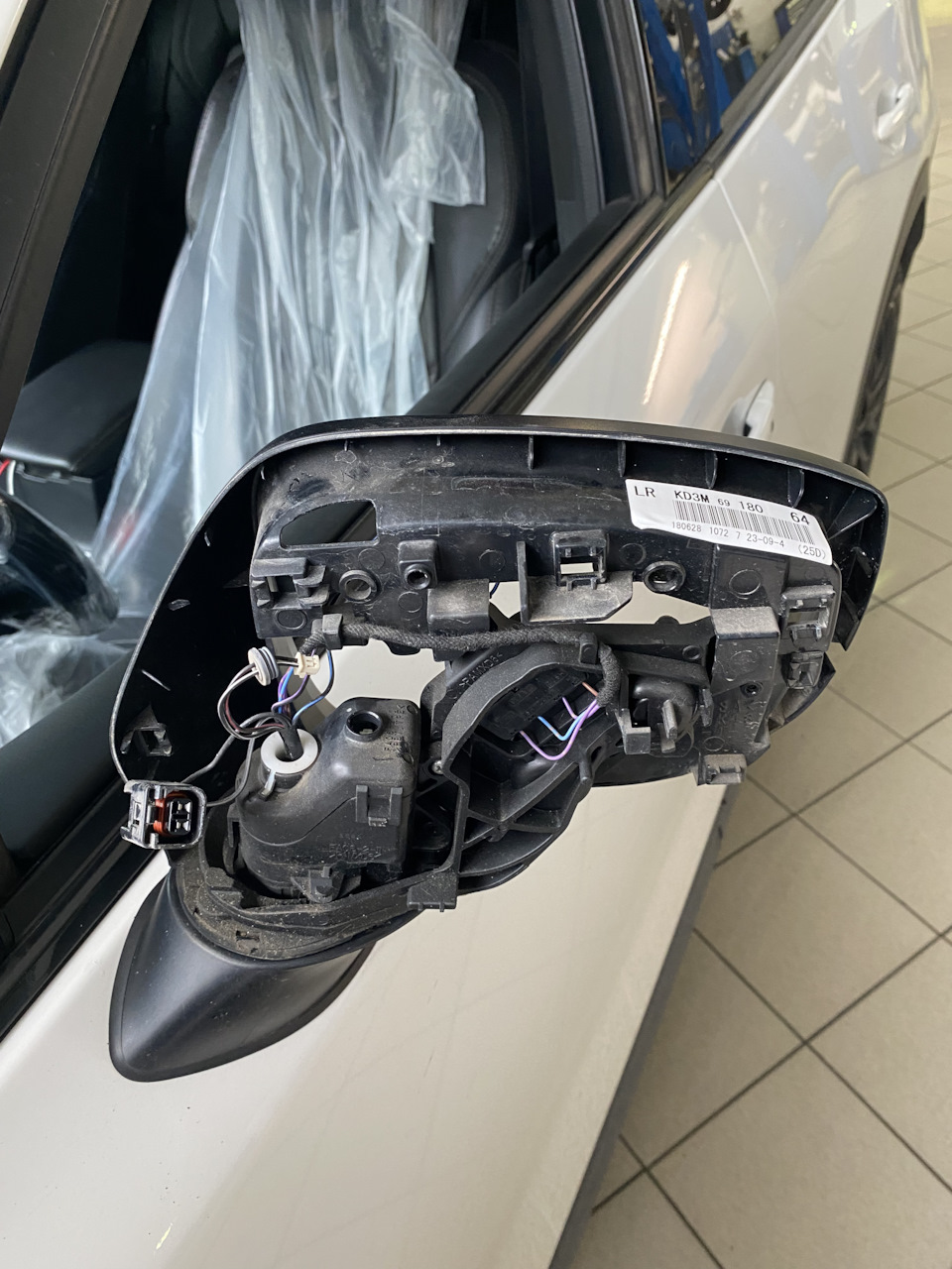 Складывание зеркал мазда сх 5. Механизм складывания зеркала Mazda CX-5. Складывания зеркал Мазда цх5. Моторчик зеркала Мазда СХ-5 2014 года. Подогрев боковых зеркал Мазда сх5.