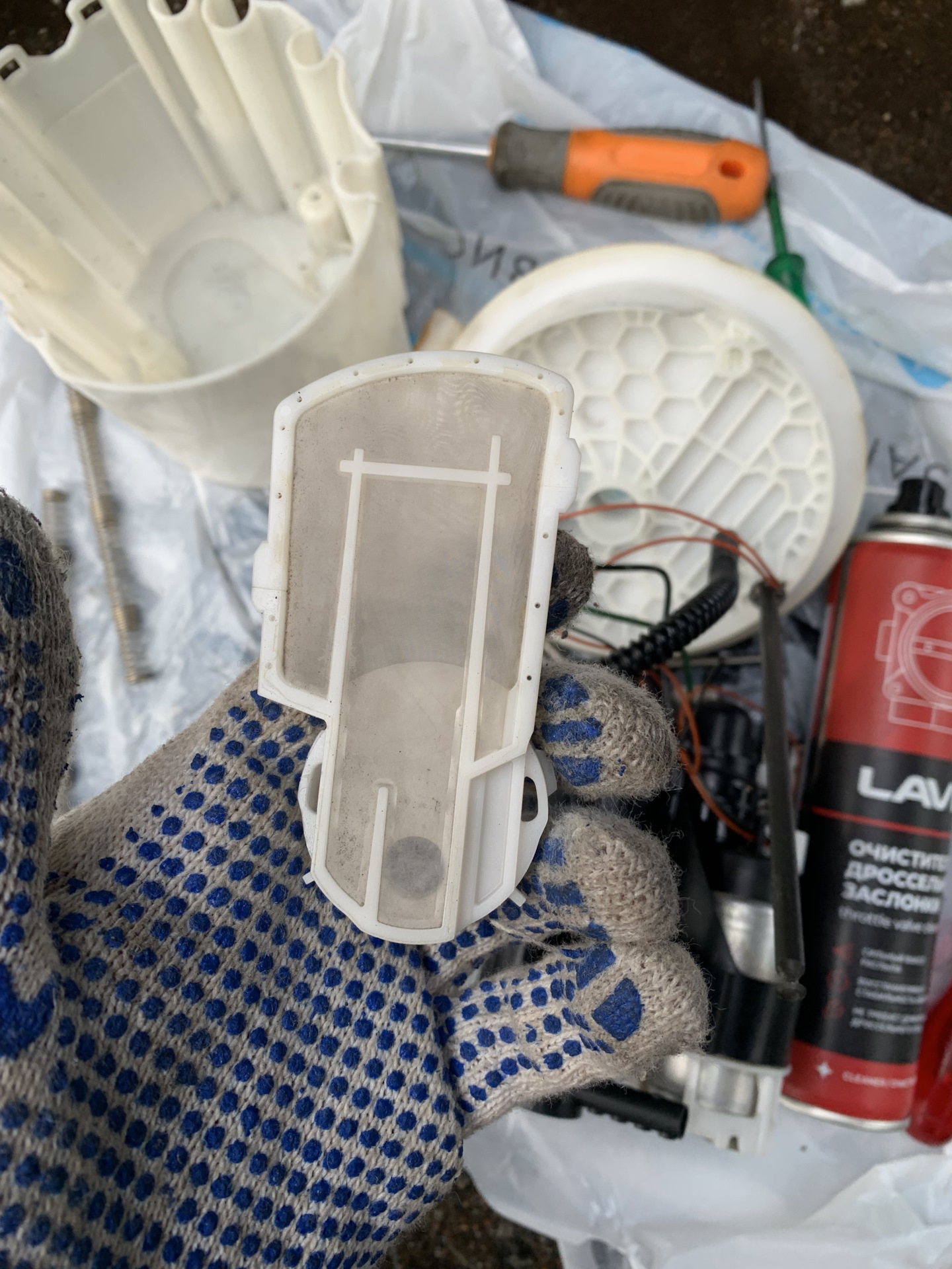 Не держит давление в топливной рампе. Форсунки. Плохой запуск после ...