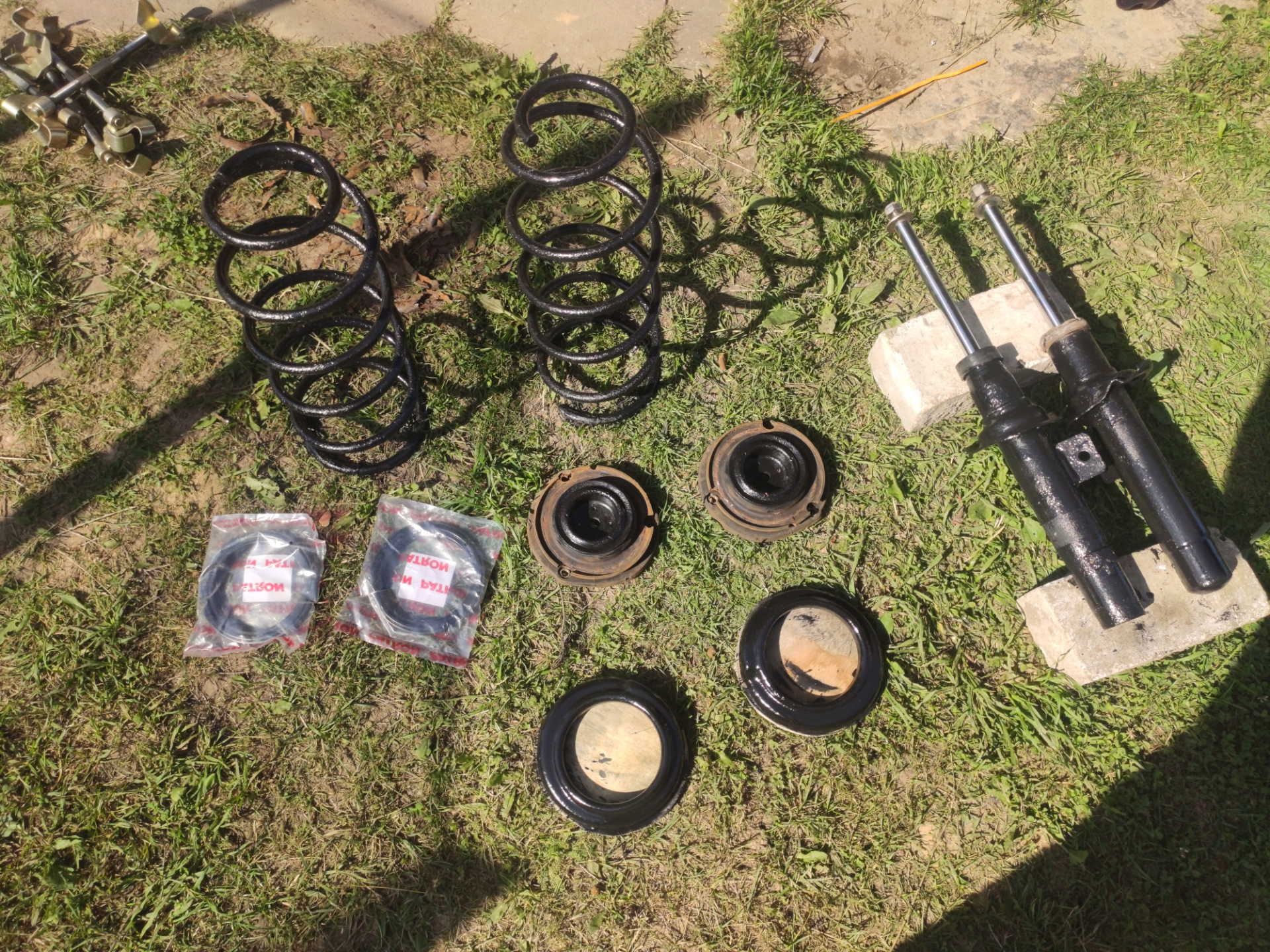 Стойки и опорные чашки — Peugeot 406, 2 л, 2000 года | поломка | DRIVE2