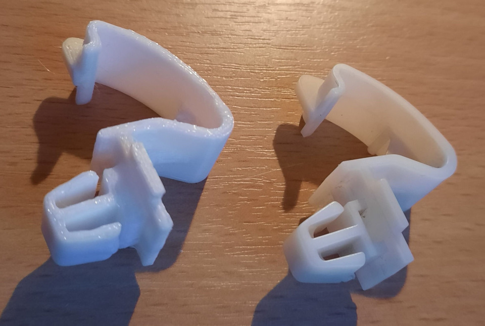 Клипса (защёлка) жабо Scenic II — Renault Scenic II, 1,5 л, 2006 года ...