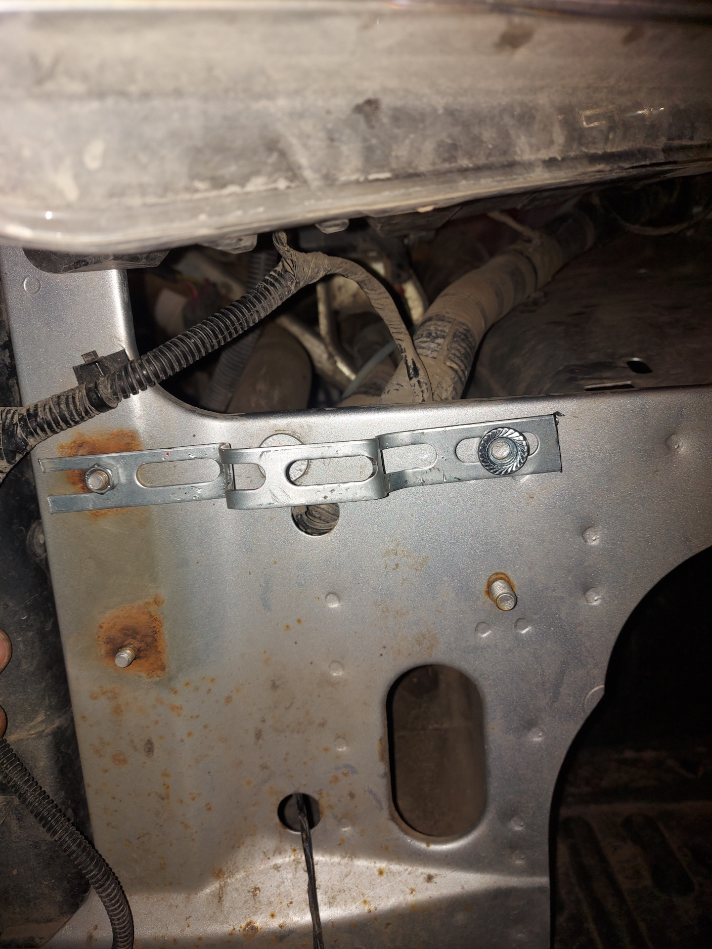 А теперь Гранта почти Волга или установка волговских сигналов на Гранту ...