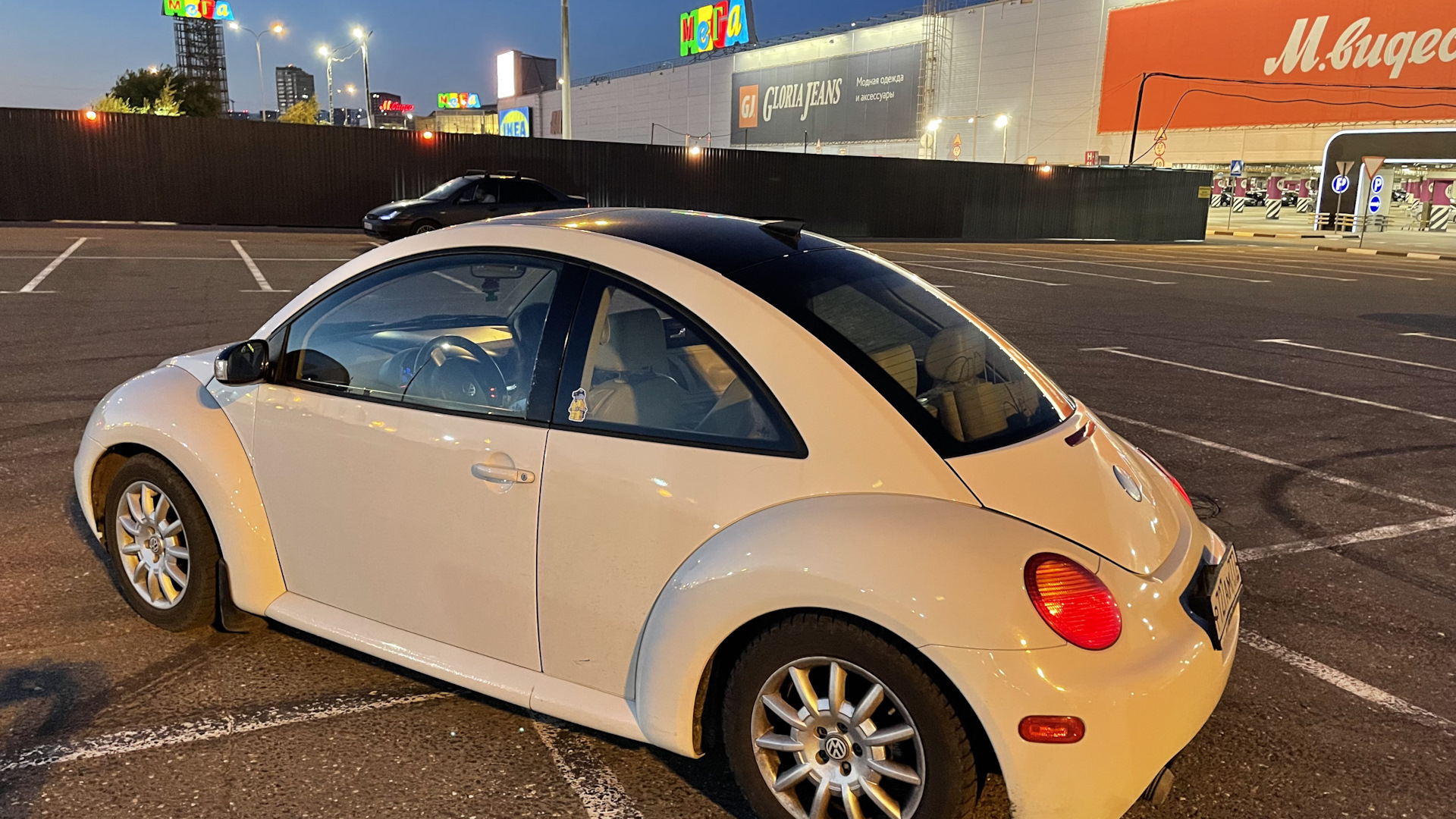 Volkswagen New Beetle 2.0 бензиновый 2005 | ЖУК на DRIVE2