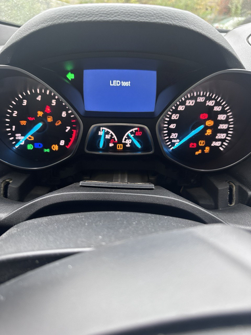 Замена дорест приборки на ресталинг — Ford Kuga (2G), 2,5 л, 2017 года ...