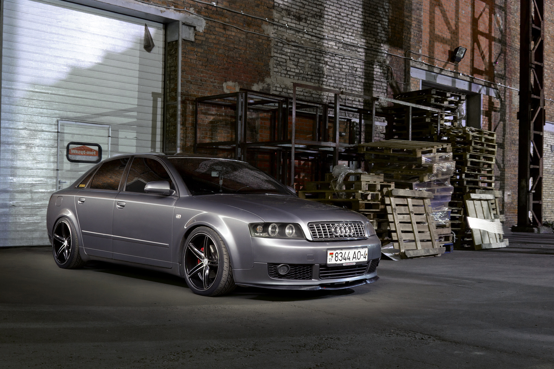 1.8 t quattro. Audi a4 b6 r18 et35. Диски Vossen на Audi a4 b5. Audi a4 b6 1.9 TDI.