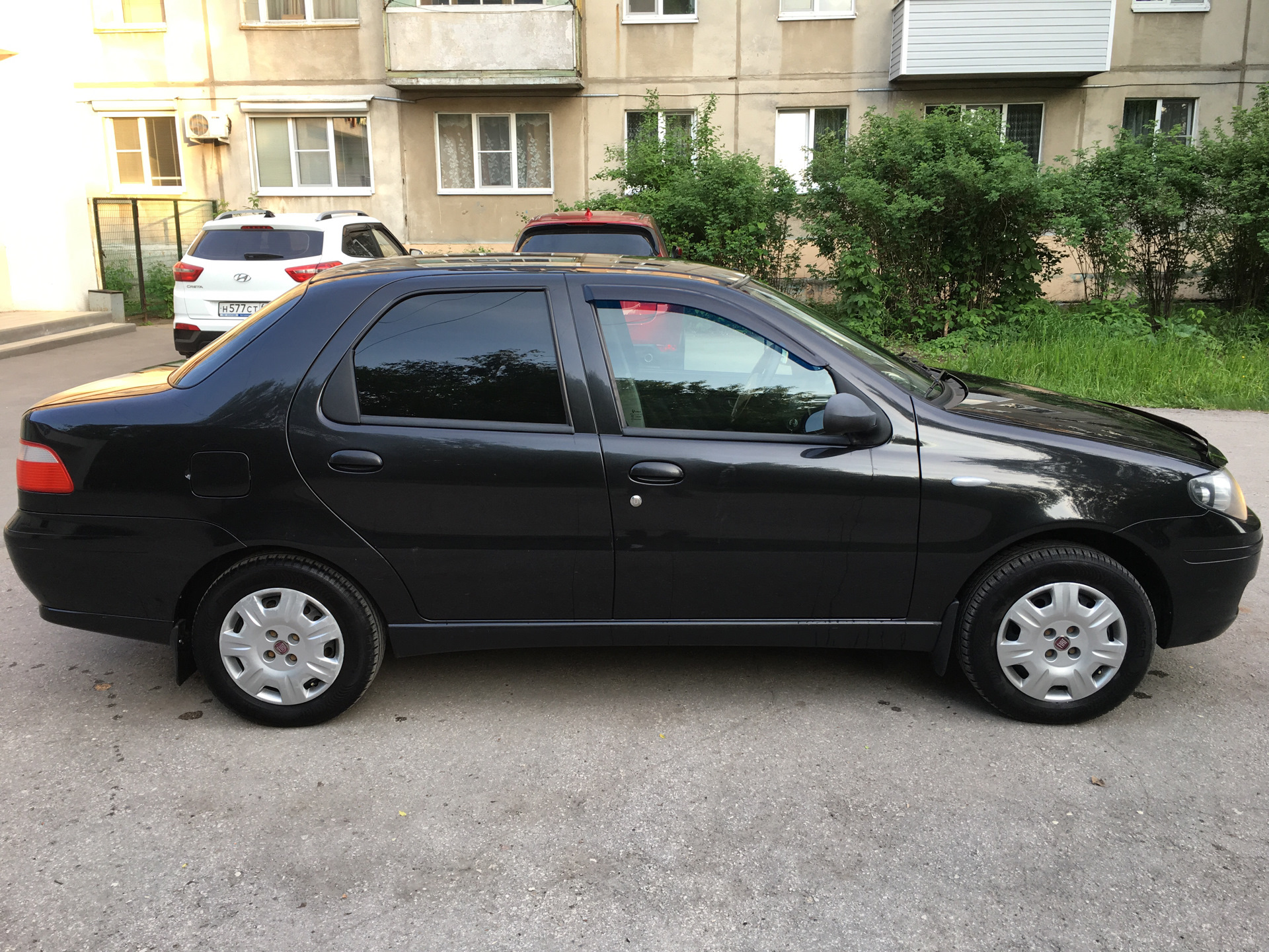 Альбеа черный. Фиат альбеа тёмно бордовый. Альбеа черный. Фиат альбеа 1. Фиат альбеа черный тонированный.