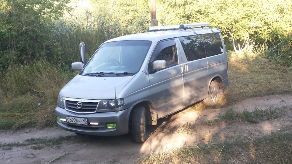 Мазда бонго 2000г. Мазда Бонго 2000. Мазда 2000 годов серая минивэн. Mazda Bongo Friendee отзывы владельцев. Бонго Френди отзывы владельцев.