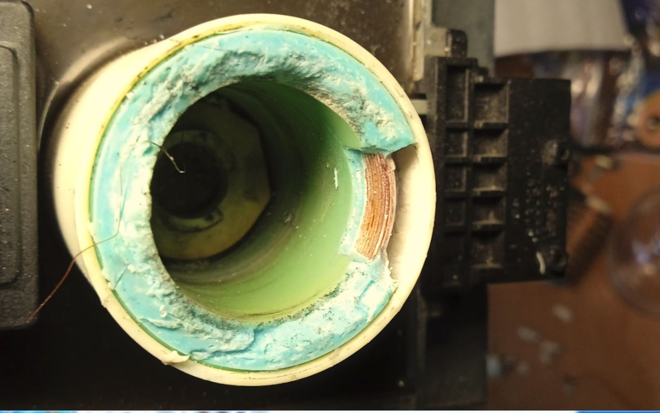 Кассета 5 В добрых и натруженных руках — говорят даже трупы кассет ...