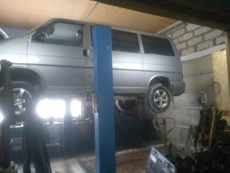 Подвесили !-)))) — Volkswagen Multivan (T4)