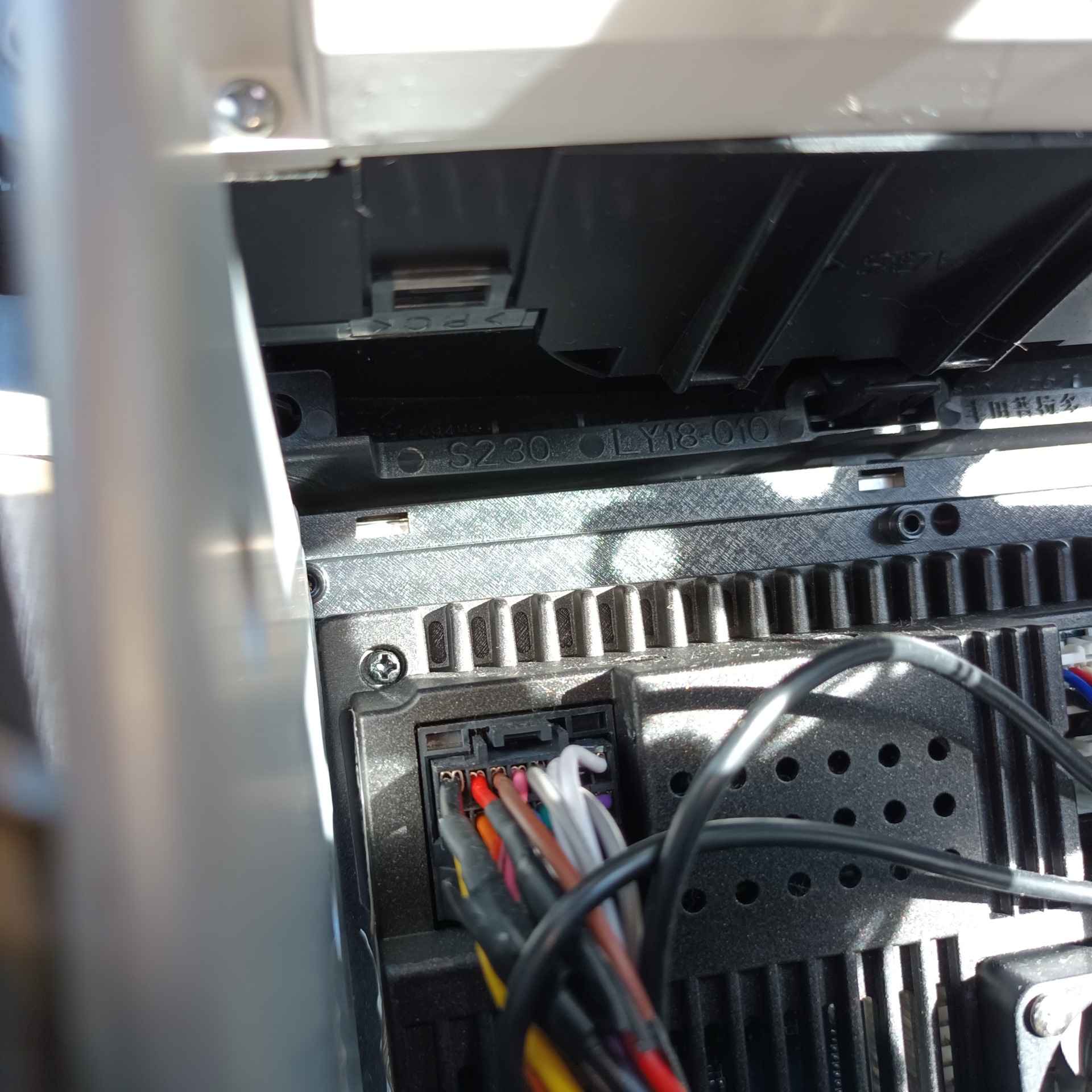 Замена подрулевого шлейфа на новый и установка кнопок на руль — Toyota ...