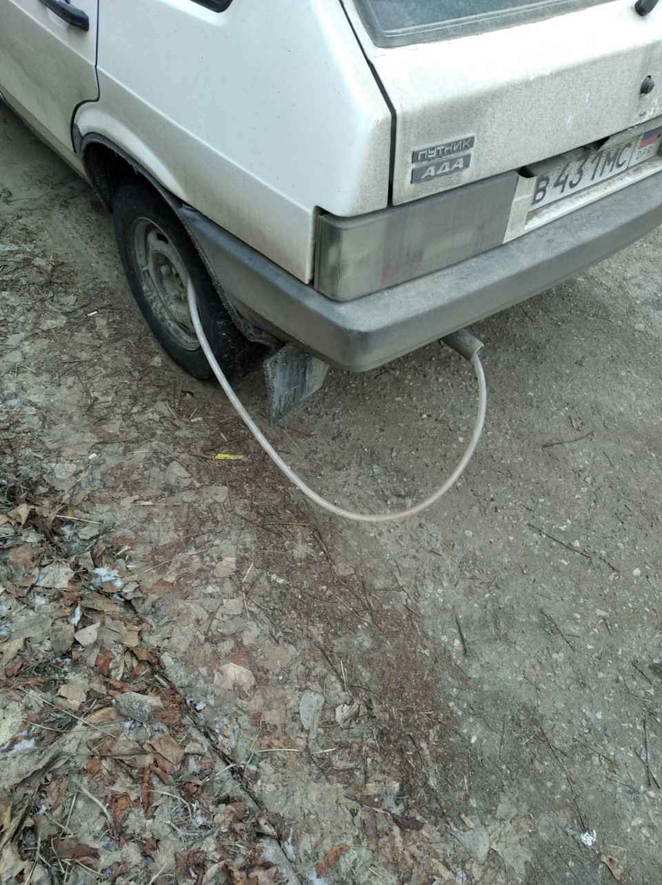 Примерзли задние колодки к барабану — Lada 21093, 1,3 л, 1993 года ...