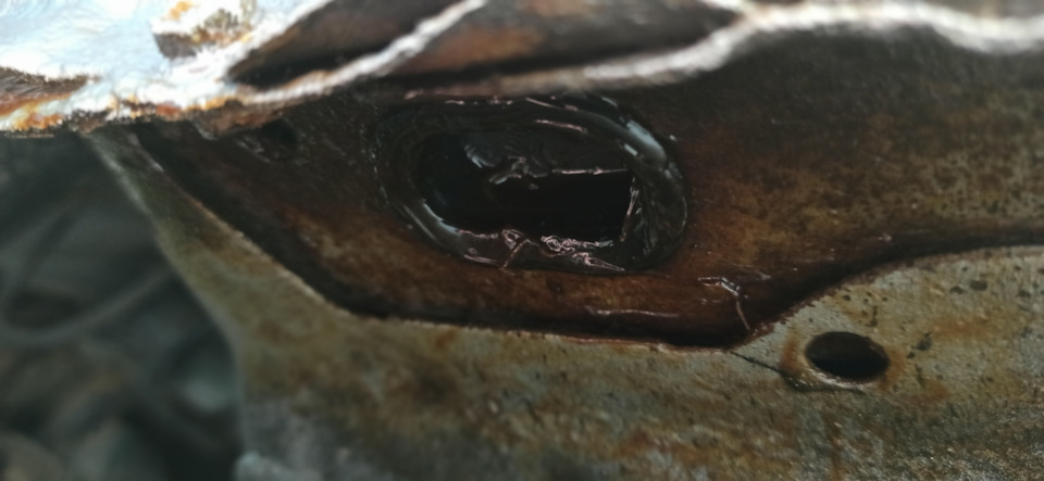 Решил зашумить передние арки и … — Toyota RAV4 (III), 2 л, 2008 года ...