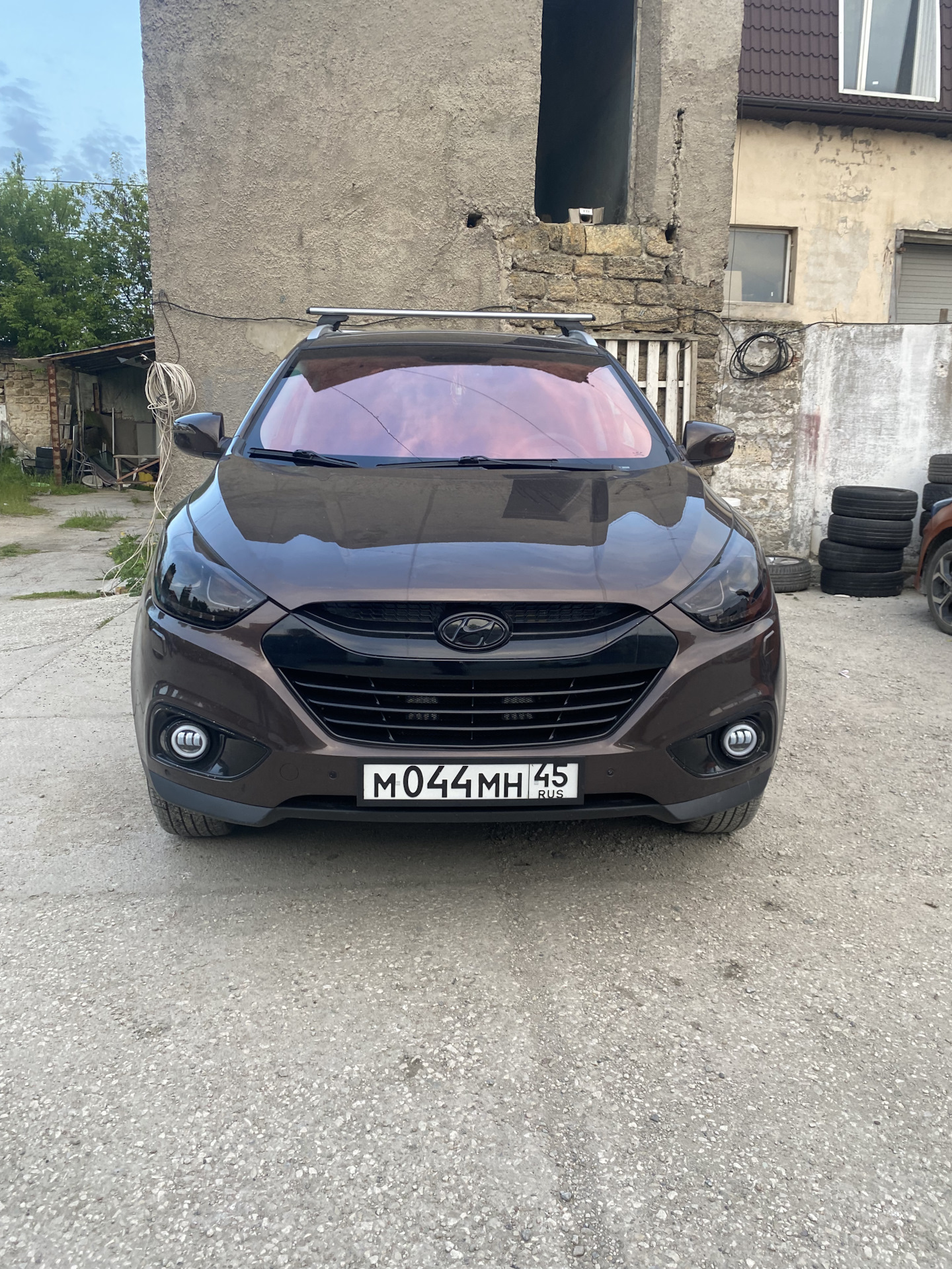 Тонировка передней полусферы — Hyundai ix35, 2 л, 2015 года | тюнинг ...