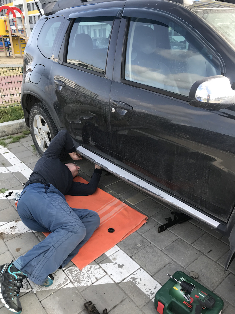 32. Как занизить машину, и остаться довольным). Подножки — Renault Duster  (1G), 2 л, 2012 года | аксессуары | DRIVE2