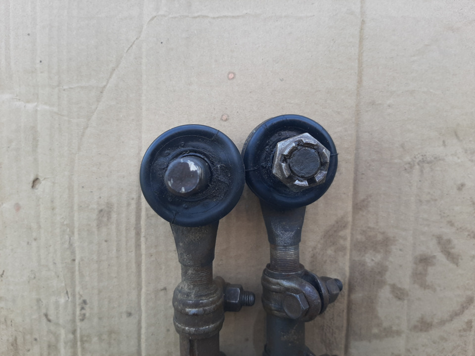 Довольно частая и распространенная ошибка, это когда не учитывают длины тяг! На фото это видно хорошо! — Chevrolet Niva (1G)