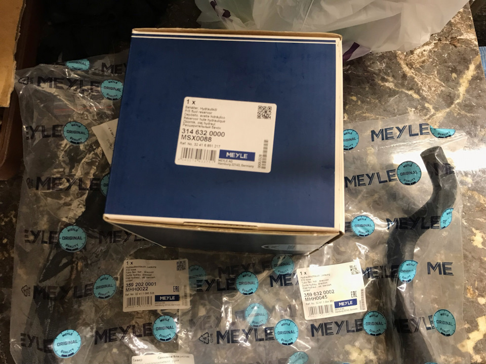 24. ТО гидроусилителя руля и новый подшипник шкива кондиционера. — BMW ...