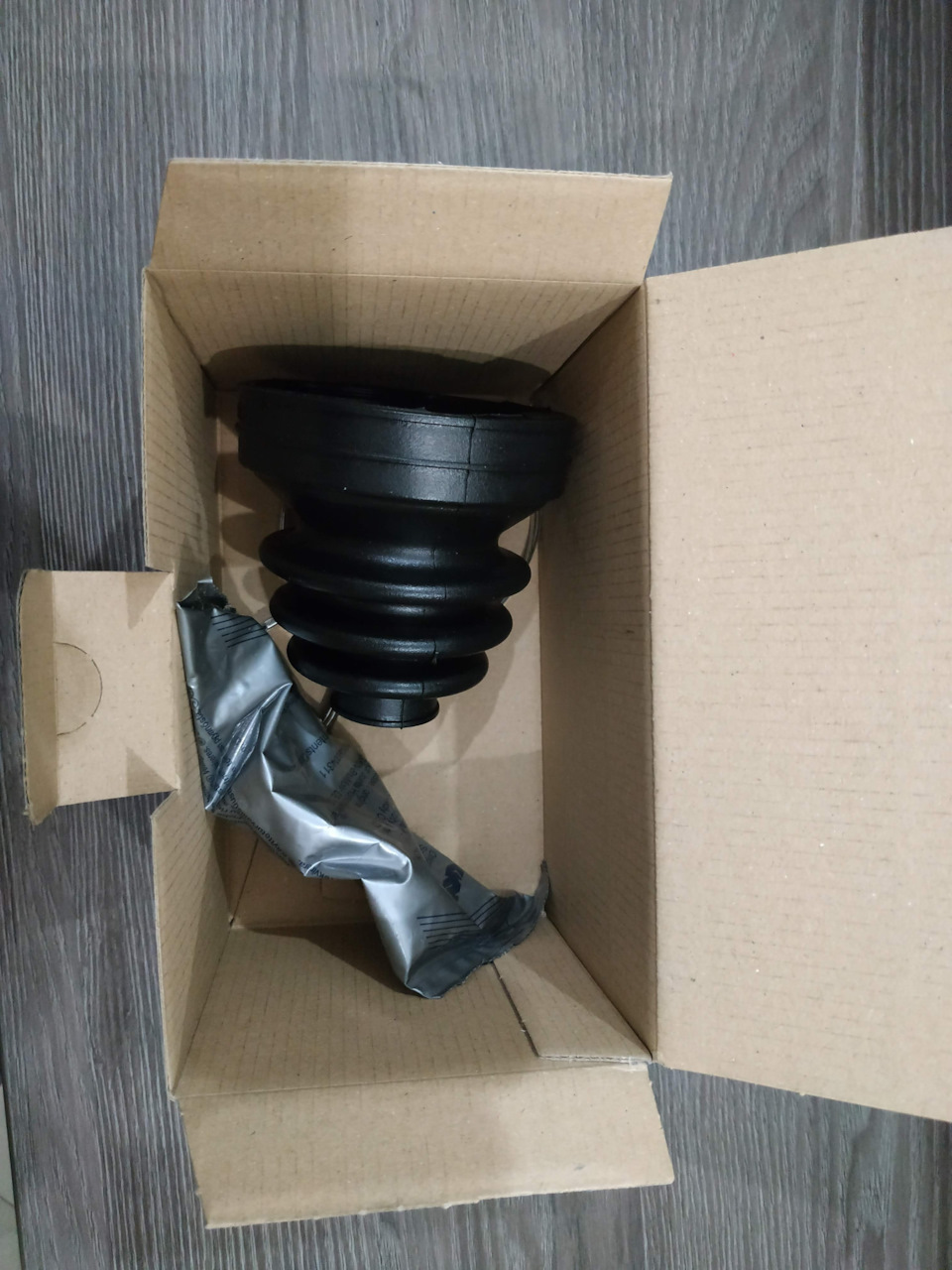 Комплект пыльника для трипоидного шруса — Toyota Avensis II