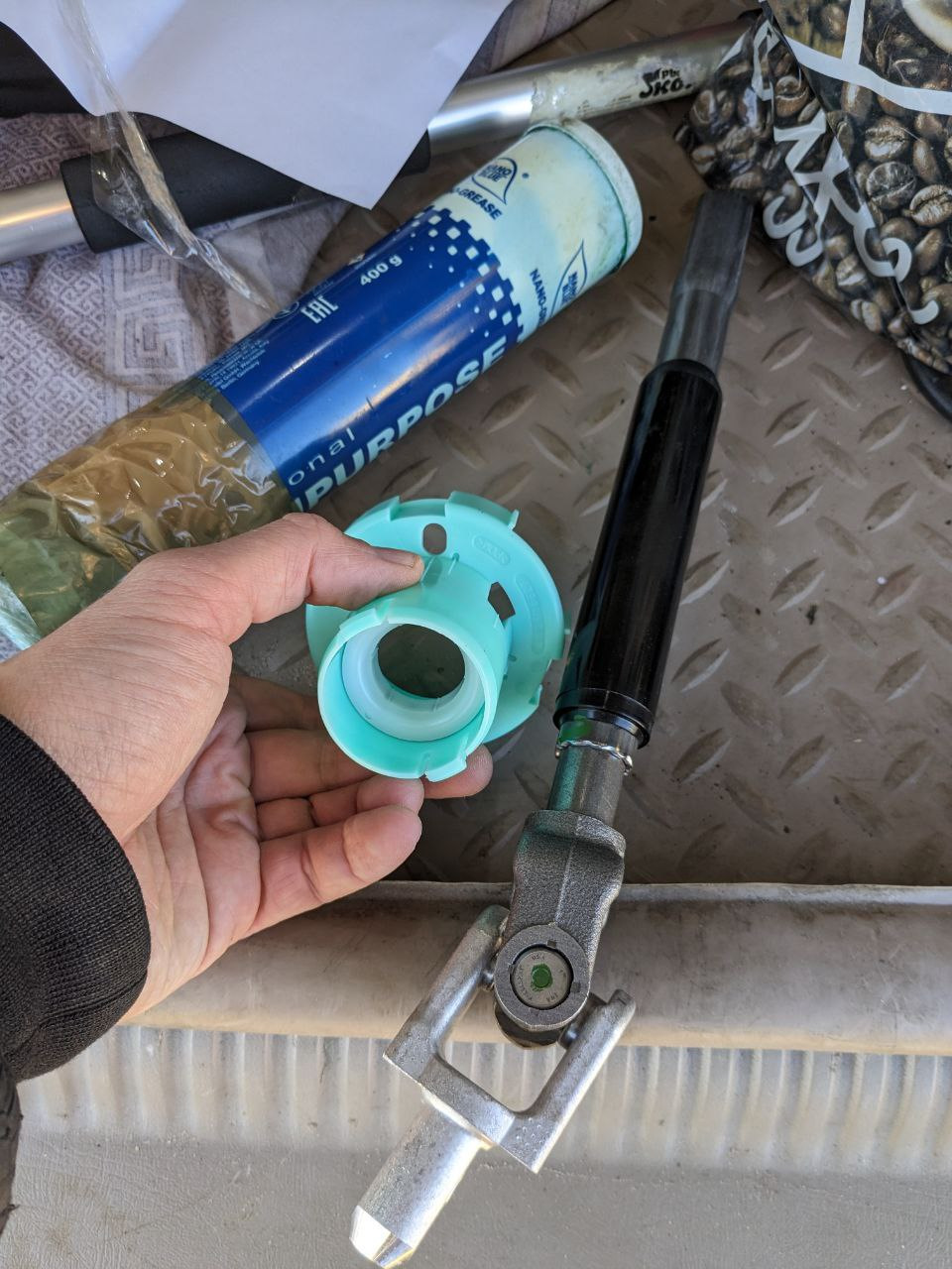 #54 Убираем стуки в рулевом управлении (при повороте и проезде ...