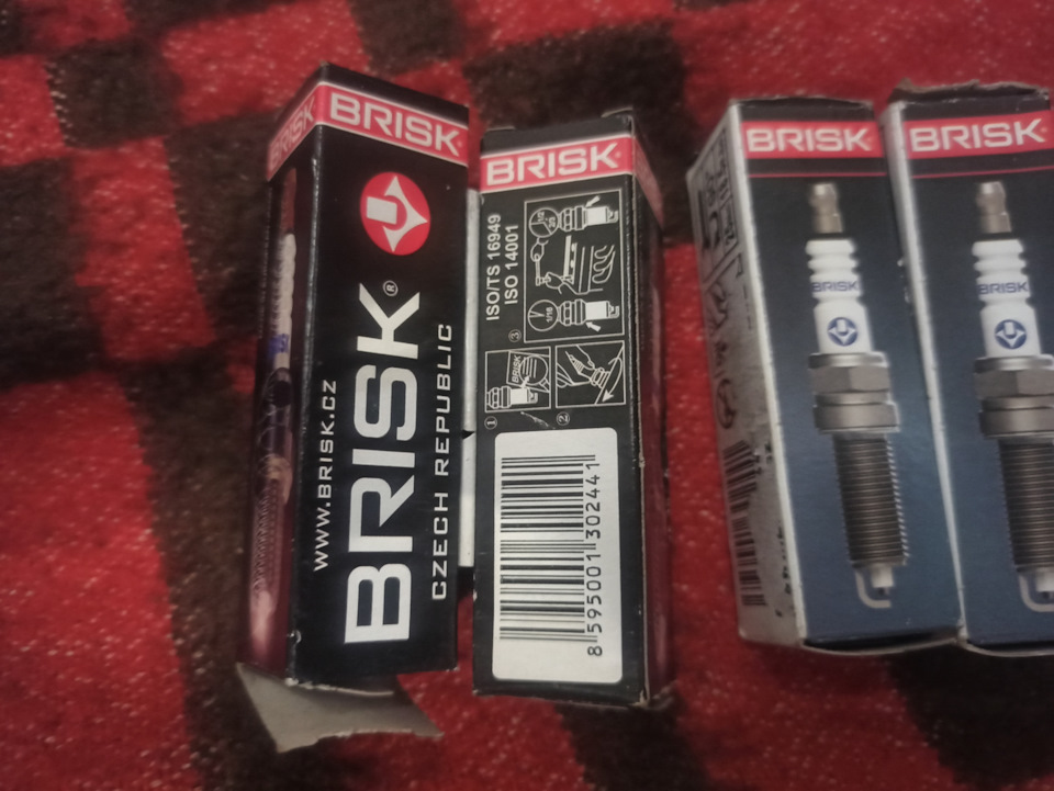 Свечи Brisk L14 C. Визуальный осмотр. — ИЖ Москвич 412, 1,5 л, 1972 ...