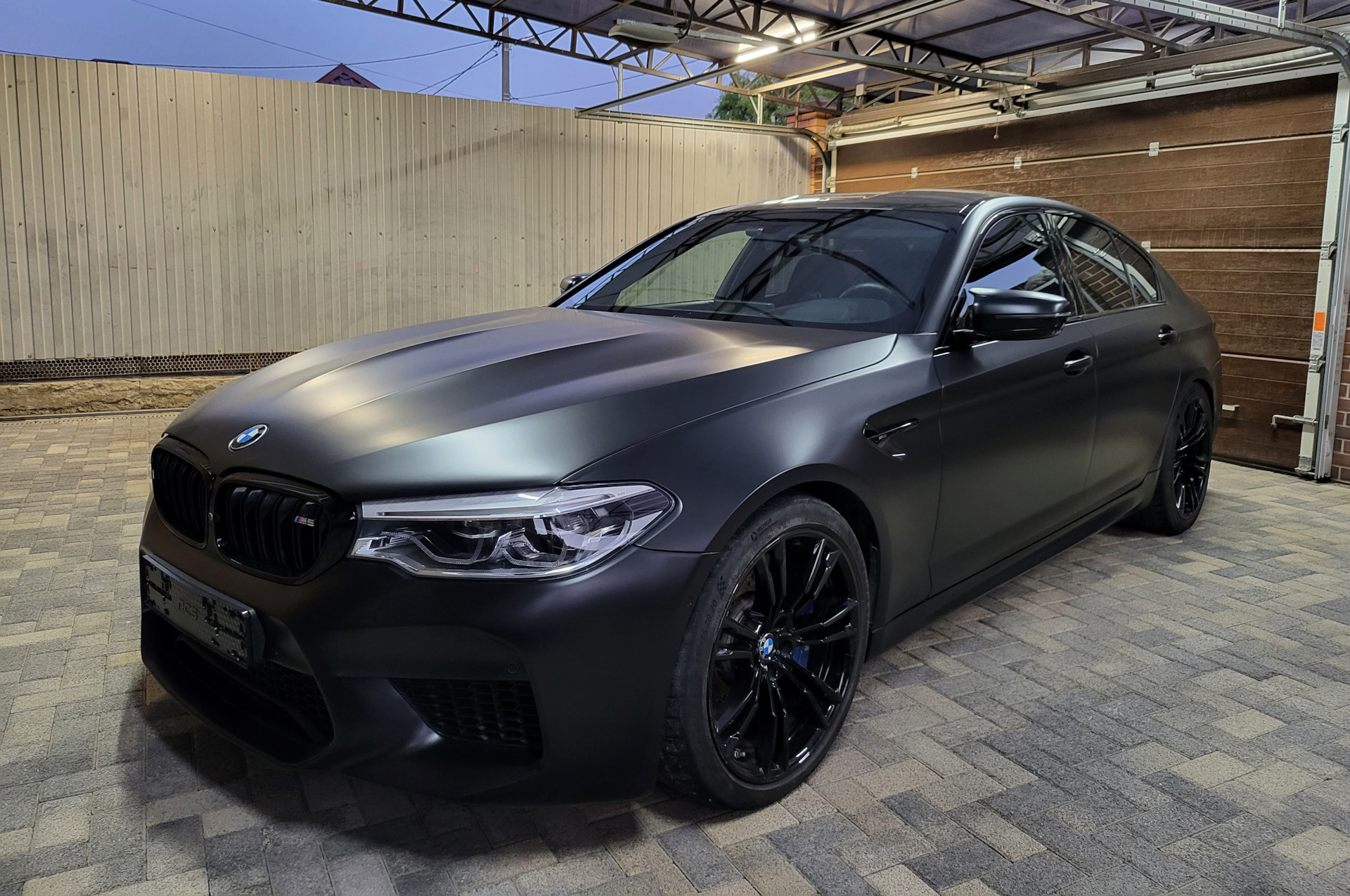 Матовый полиуретан — BMW M5 (F90), 4,4 л, 2019 года | стайлинг | DRIVE2