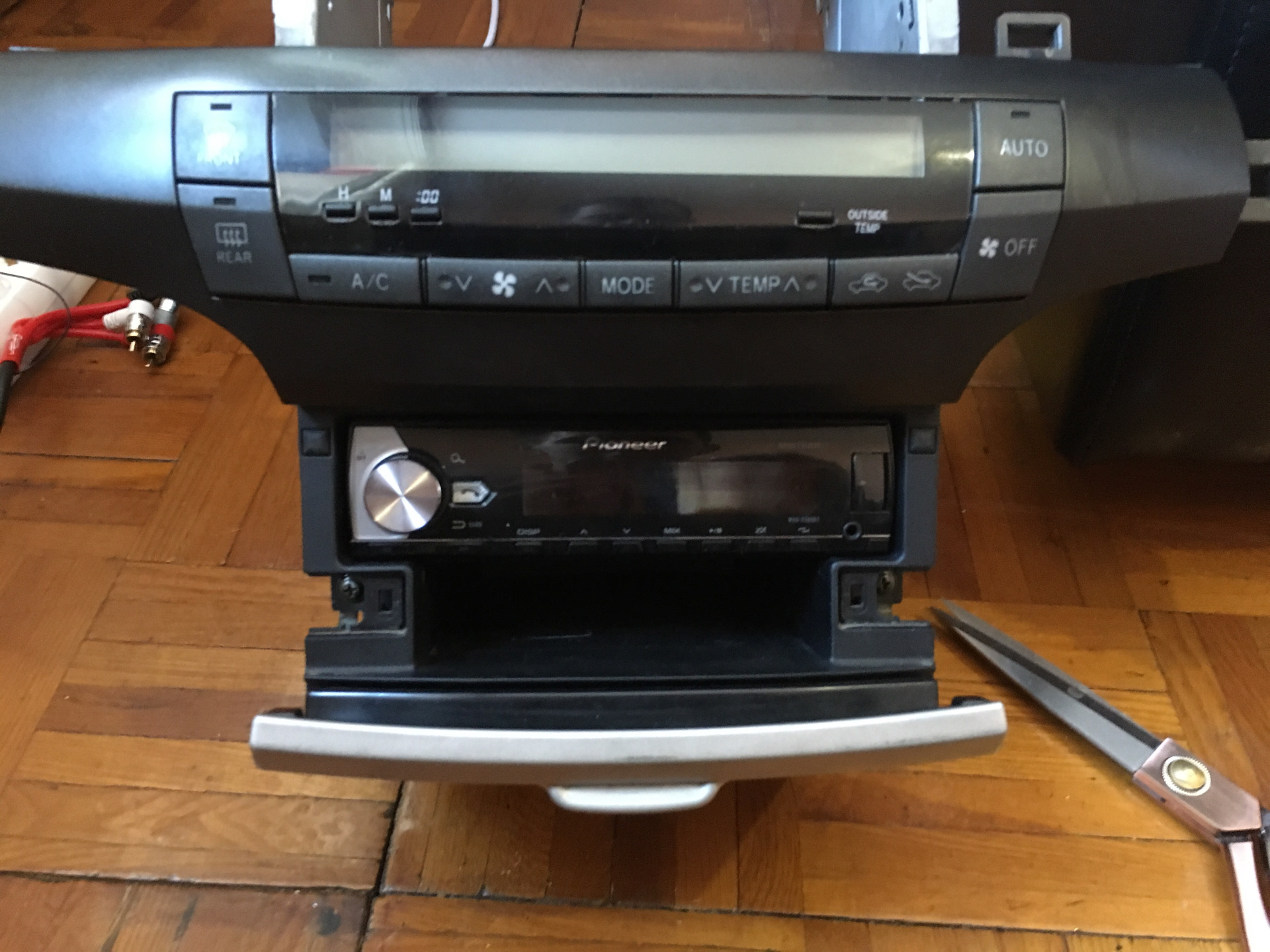 Переделка бардачок 1din pioneer 580bt)). — Toyota Premio (T240), 1,8 л ...