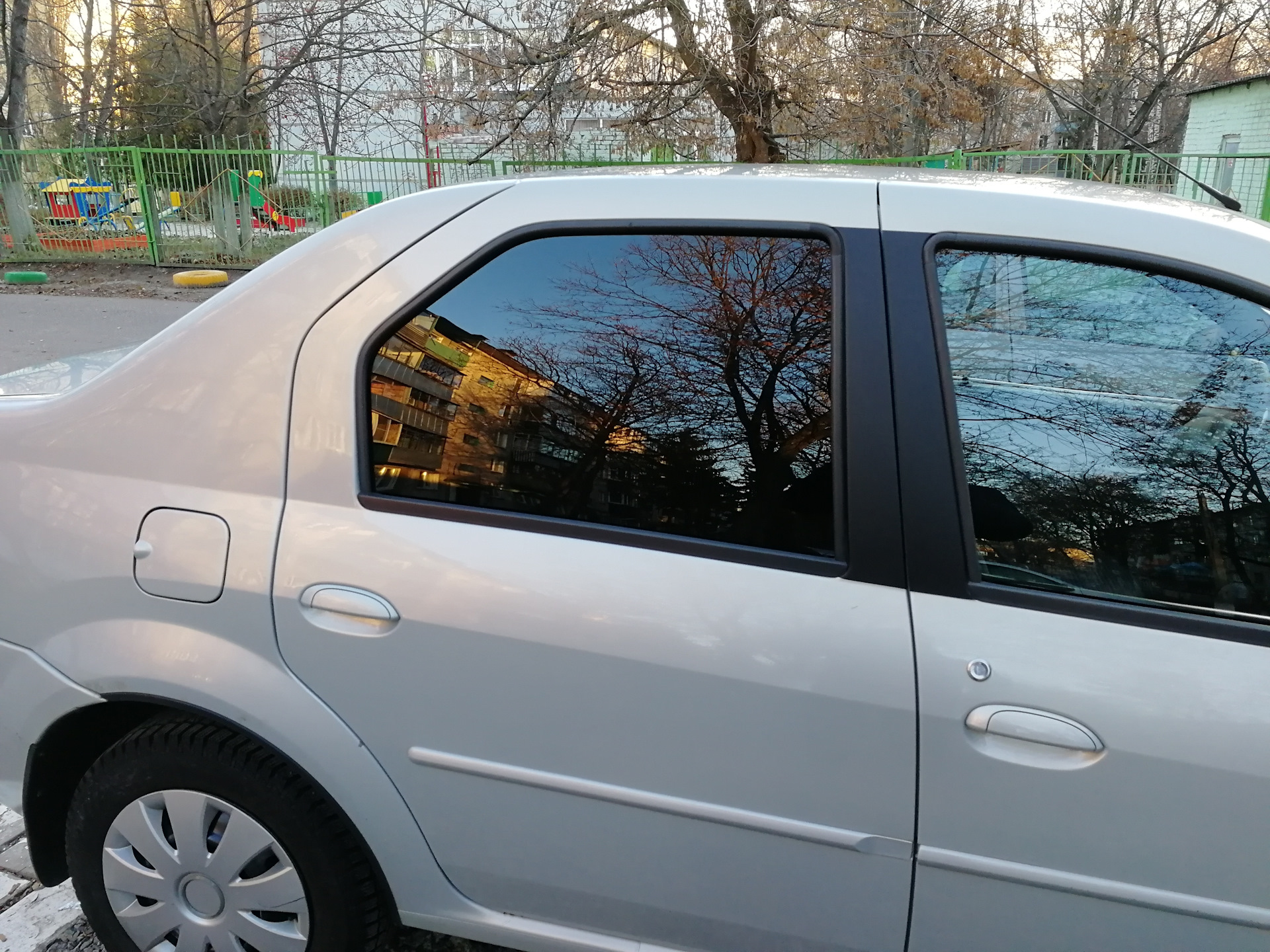 тонировка 1. тонировка 35 процентов рено логан 1. тонировка передних стекол рено логан 1. тонировка нулевка. Jetta 6 35% тонировка.