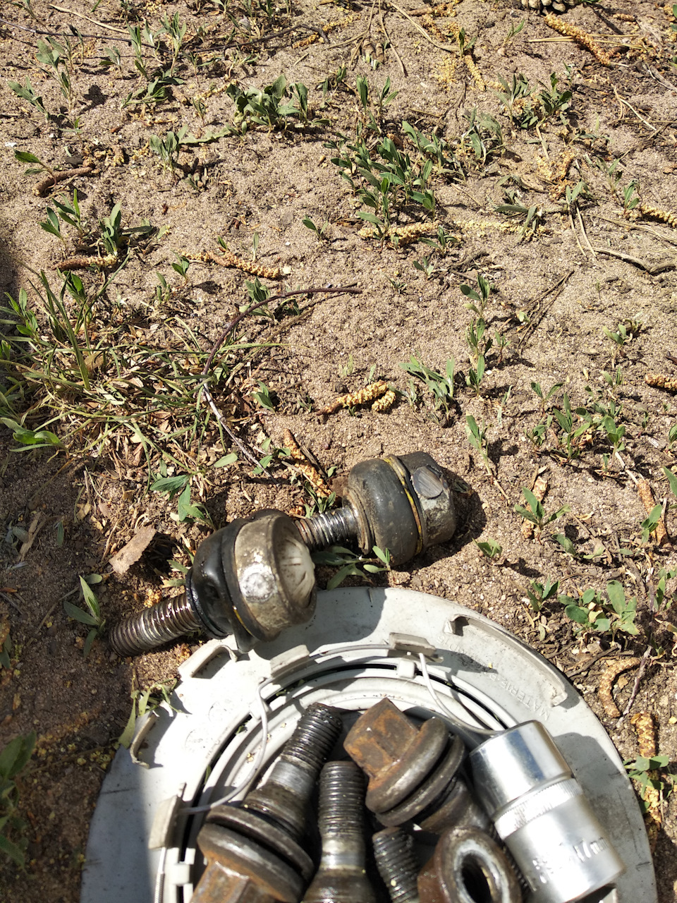 Замена тяг стабилизатора — Citroen C5 (1G), 2,2 л, 2007 года | своими ...